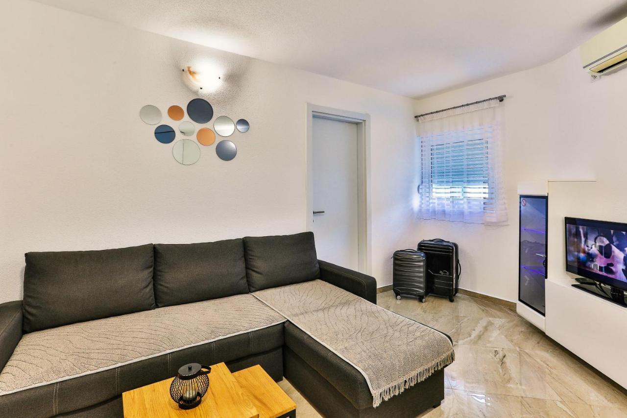 Zara Apartment Будва Экстерьер фото